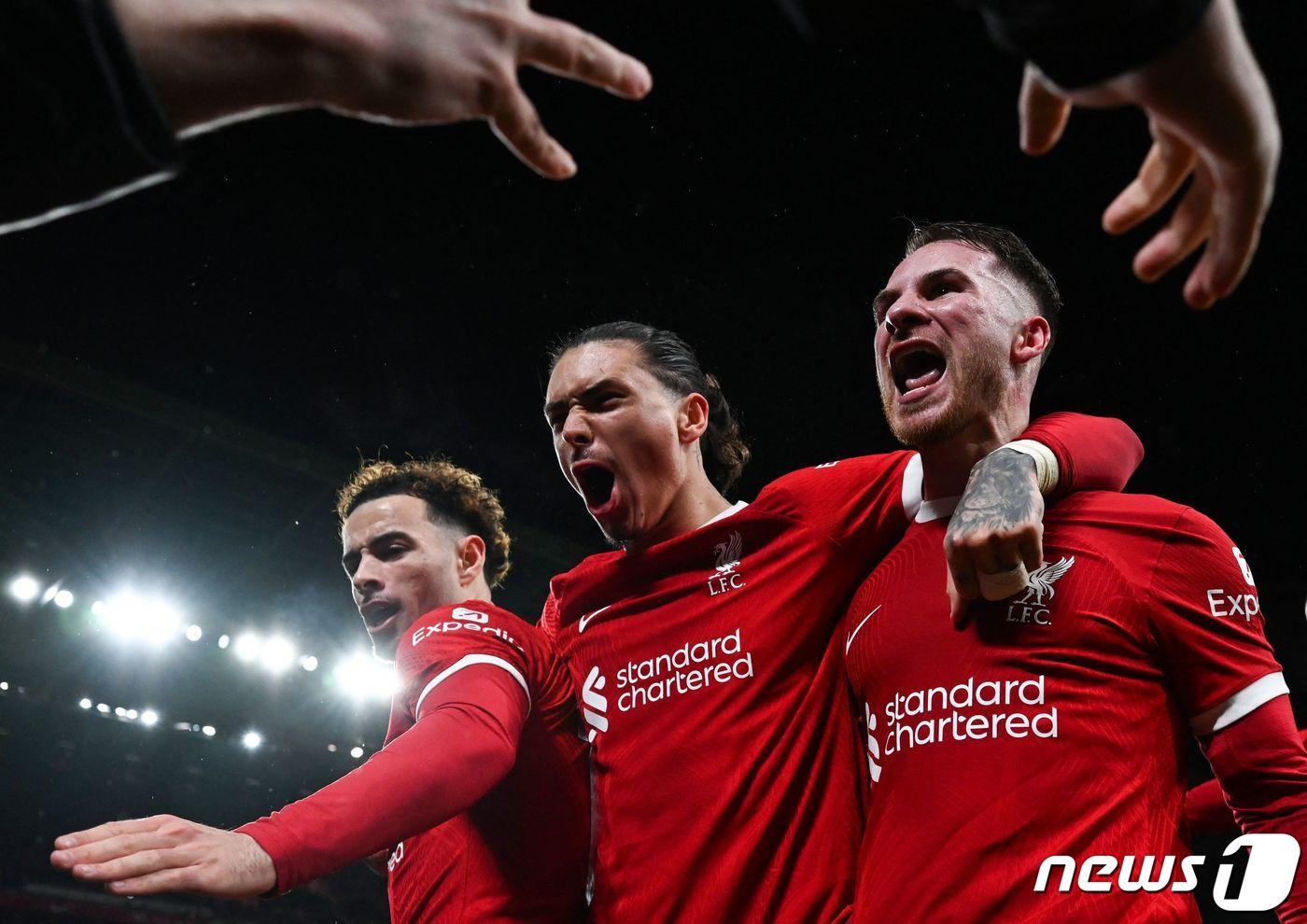 3연속 준우승 후 4번 만에 EPL 우승한 아스널 감독의 고백 “나 자신을 항상 의심했다” 관련 생활 정보 사진 또는 인포그래픽 모습